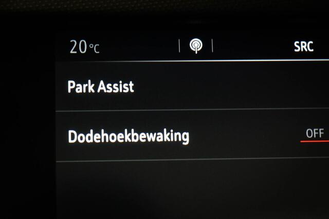 Opel Crossland 1.2 Turbo Ultimate | WINTER / ASSISTENTIE- PACK | PANORAMADAK | DRAADLOZE LADER | DAB | APPLE | CAMERA