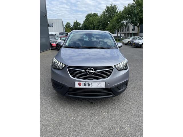 Opel Crossland X 130pk Innovation (Trekhaak - Camera - Parkeersensoren V+A - Stoel-/-stuurverwarming - Navigatie - Apple Carplay - Dodehoek detectie - 4S banden)
