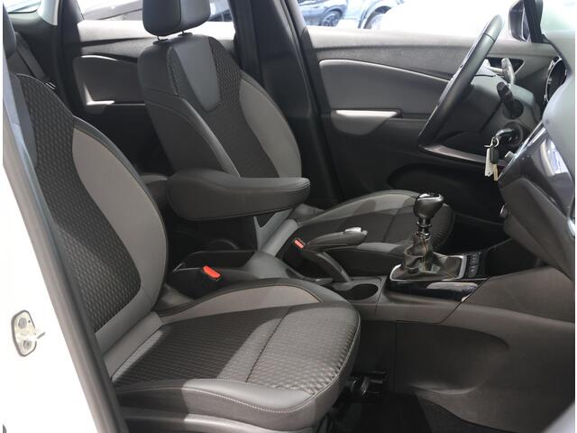 Opel Crossland X 110 pk Turbo Innovation | 1ste eigenaar | AppleCarplay/AndroidAuto | LED | Parkeersensoren | Navigatie | Climate control | Cruise Control | Armsteun | Isofix |