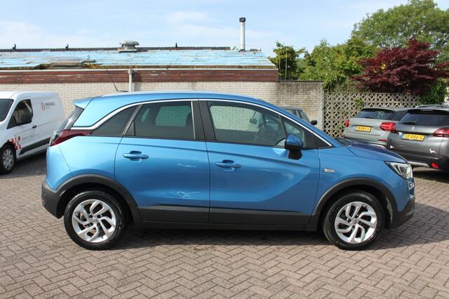 Opel Crossland X 1.2 T. Innovation, navigatie, parkeersensoren, aur camera 360, c