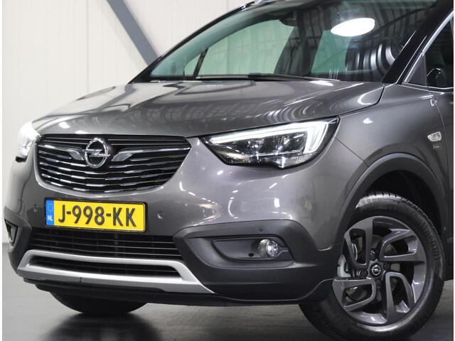 Opel Crossland X 110PK Edition 2020 | 1ste eigenaar | AppleCarplay/Android Auto | Trekhaak | Camera | Climate Control | LED lampen | Navigatie | 16"LMV | Two-Tone | Isofix | Privacy Glass | Parkeersensoren |