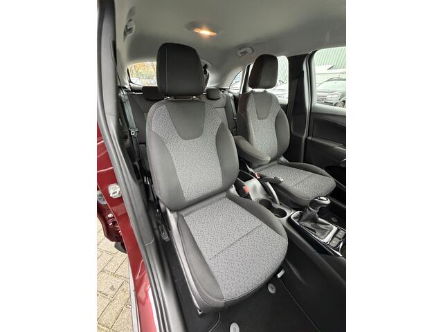 Opel Crossland X 82pk Online Edition (Trekhaak - Apple Carplay - Navigatie - Airco - Parkeersensoren)