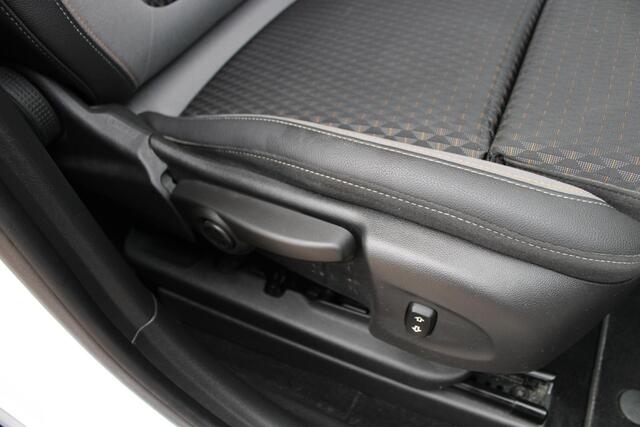 Opel Crossland X 1.2 Turbo 110pk Innovation Premium Pack Airco Navi Carplay Camera Perfect onderhouden