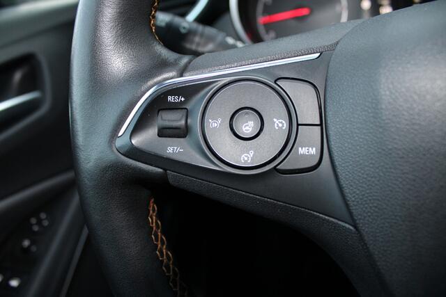 Opel Crossland X 1.2 Turbo Innovation | Cruise control | Navigatie | Trekhaak | Dealer onderhouden