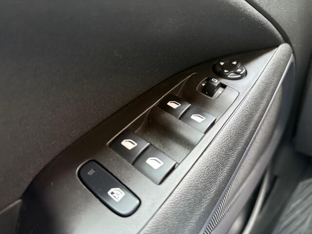 Opel Crossland X 1.2 T. Edition 110PK TREKHAAK / NAVI / AIRCO / CRUISE / PDC / LM