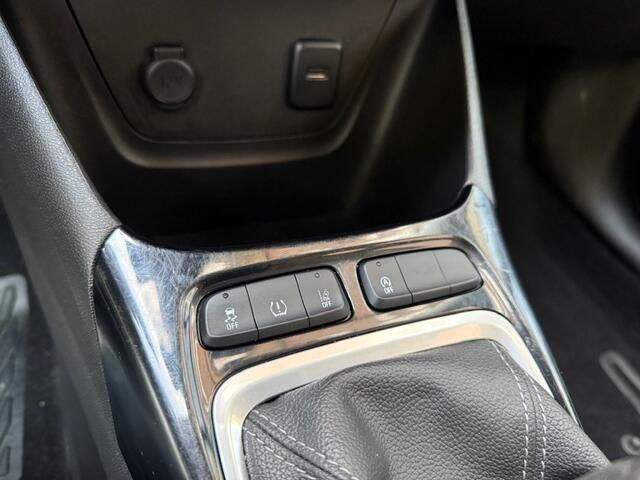 Opel Crossland X 1.2 T. Edition 110PK TREKHAAK / NAVI / AIRCO / CRUISE / PDC / LM