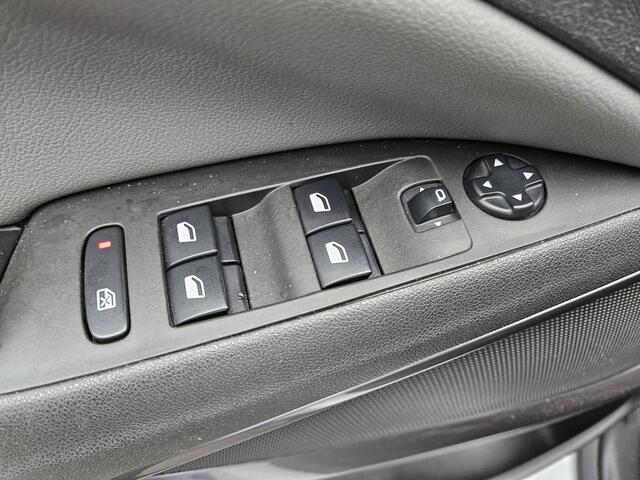 Opel Crossland X 1.2 Online Edition