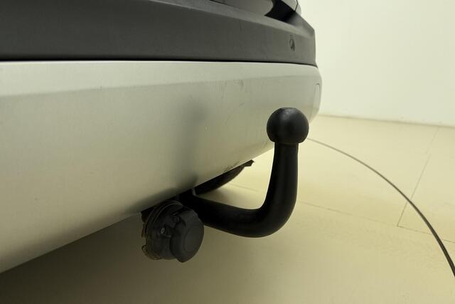 Opel Crossland X 1.2 Turbo 120 Jaar Edition 110 PK | Navigatie | Trekhaak | Climate control | Camera | Hoge instap | Lichtmetalen velgen