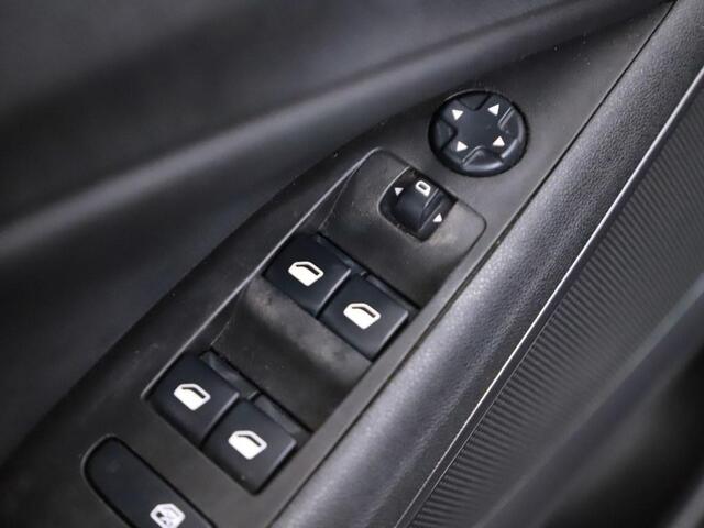 Opel Crossland X 1.2T Automaat Ultimate Pano/Leder/Winterpakket