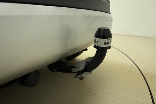 Opel Crossland X 1.2 Turbo Innovation 110pk | Climate Control | Trekhaak | Apple Carplay - Android Auto | Cruise Control | Lichtmetalen Velgen