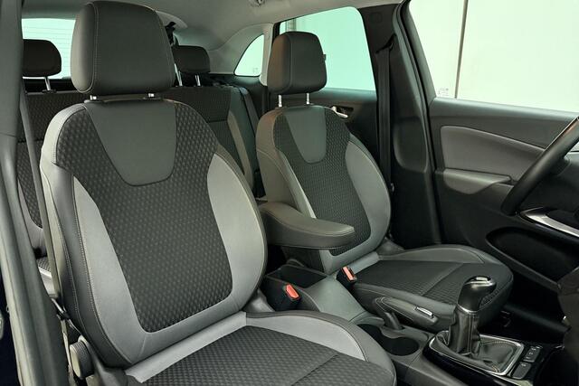 Opel Crossland X 1.2 Turbo Innovation 110pk | Climate Control | Trekhaak | Apple Carplay - Android Auto | Cruise Control | Lichtmetalen Velgen