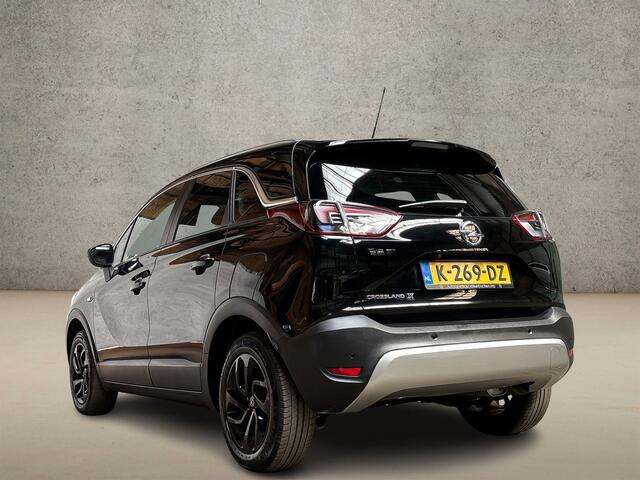 Opel Crossland X 1.2 Turbo Innovation (APPLE CARPLAY, BLACK PACK, NAVIGATIE, CLIMATE, KEYLESS, LEDER, SPORTSTOELEN, GETINT GLAS, LED KOPLAMPEN, PARKEERSENSOREN, NIEUWSTAAT)