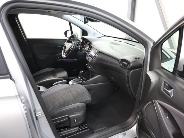 Opel Crossland X 1.2 110PK Turbo Innovation | AppleCarPlay/AndroidAuto | AUTOMAAT | Armsteun | Camera | Dodehoekdetectie | Navigatie | AGR stoelen | LED lampen | Climate Control | Cruise Control | Isofix | Privacy Glass | Parkeersensoren |