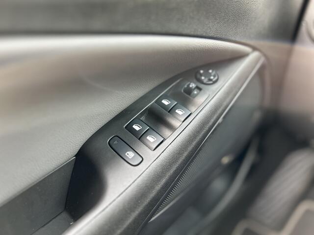 Opel Crossland X 1.2 Turbo Innovation | 360 Camera | Trekhaak afn | Blindspot | Apple Carplay/Android Auto | Lane assist | Goed onderhouden |