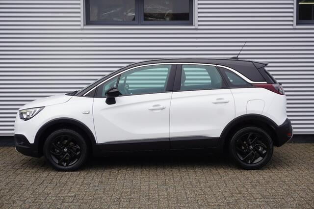 Opel Crossland X 1.2 Turbo 130pk Innovation / Zwart dak / Camera + parkeersensoren / Navi