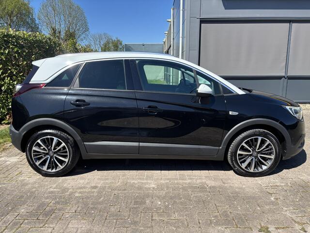 Opel Crossland X 1.2 Turbo Innovation | 110pk | Achteruitrijcamera | Trekhaak | CarPlay | Stoel-, stuur en voorruitverwarming | Headup-Display | Navi | Dodehoeksensoren