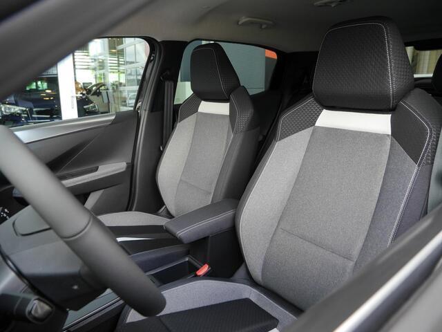 Opel FRONTERA 1.2 Turbo Hybrid GS 7p. | Nieuwe auto | Automaat | Stoel & Stuurverwarming | Draadloze telefoonlader | Climate control | Cruise control | Led verlichting | 17 inch lichtmetalen velgen