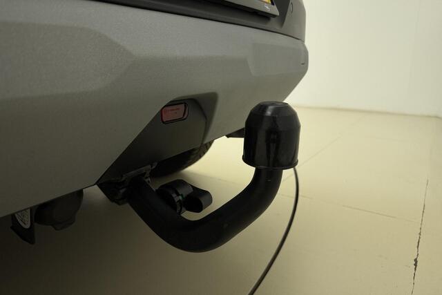 Opel FRONTERA 1.2 Turbo Hybrid GS Automaat | Trekhaak | Navigatie | Climate control | Camera | Dakrails | Parkeersensoren | Stoel & Stuurverwarming | Verwarmd voorruit