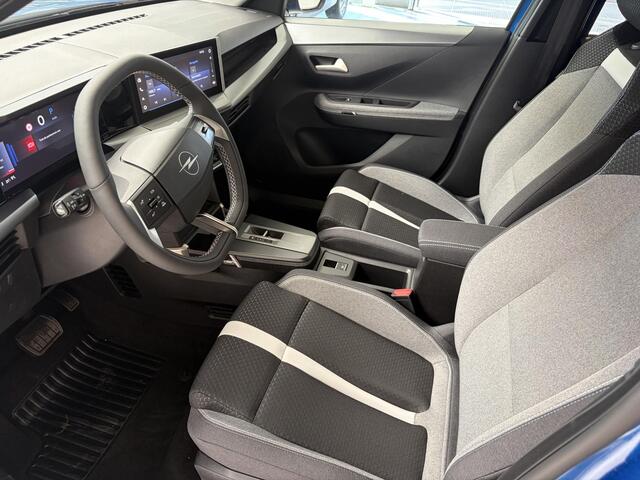 Opel FRONTERA 1.2 Turbo Hybrid GS | Navigatie | Stoelverwarming | Camera | Direct rijden!