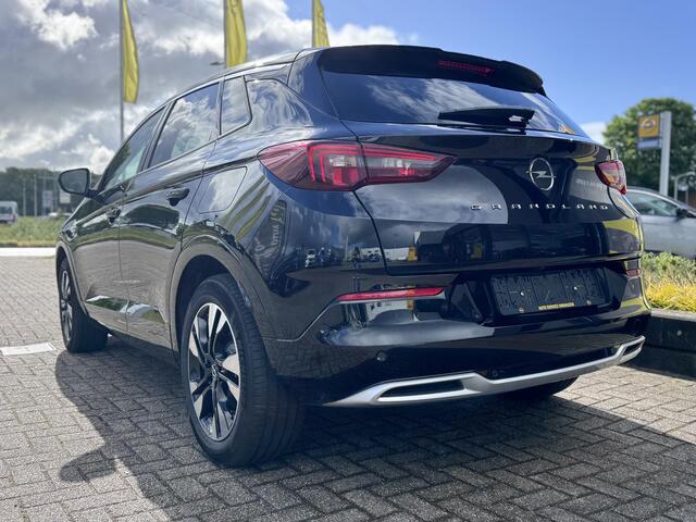 Opel Grandland 1.6 Turbo Hybrid Level 3 Als nieuw!! fabrieksdemo | Carplay | LED | Camera | Winterpakket | 2x lader