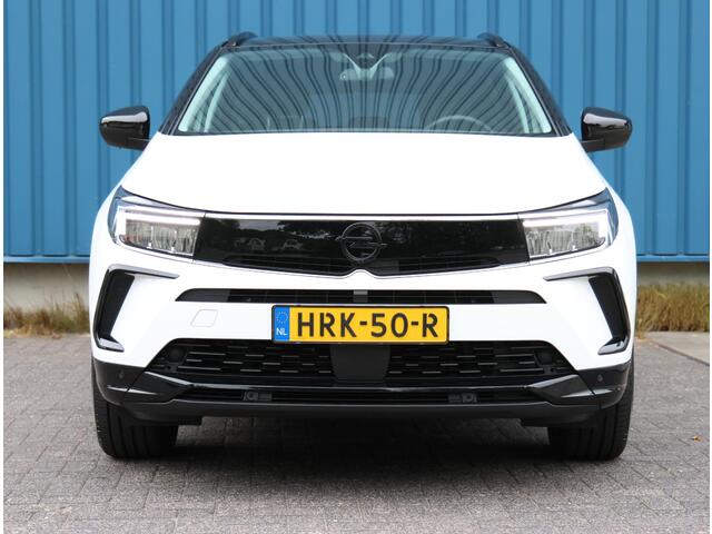 Opel Grandland 1.2 130PK Turbo GS | AUTOMAAT | AppleCarPlay/AndroidAuto | Cruise Control | Camera | Stoel, Stuur & Voorruit verwarmd | AGR-Stoelen | Parkeersensoren | Two-tone |