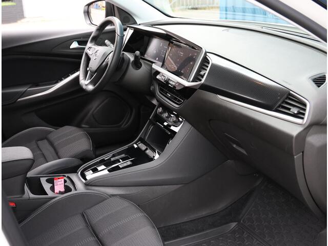 Opel Grandland 1.2 130PK Turbo GS | AUTOMAAT | AppleCarPlay/AndroidAuto | Cruise Control | Camera | Stoel, Stuur & Voorruit verwarmd | AGR-Stoelen | Parkeersensoren | Two-tone |