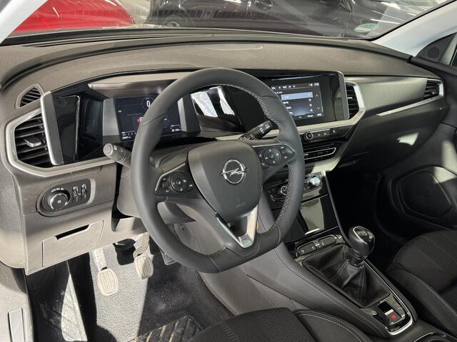 Opel Grandland 1.2 Turbo 130PK Edition | Climate Control | Stoel- en Stuurverwarming | LED Verlichting | 18"Lmv | Apple Carplay/Android Auto | Digitaal Dashboard | Parkeer Sensoren voor en Achter ( Vestiging - Vianen )
