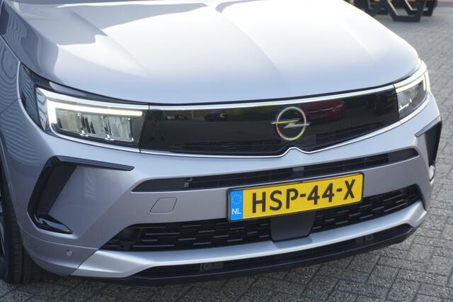 Opel Grandland 1.6 Turbo Hybrid / Camera / Ad. Cruise / Stuurverwarming / AGR