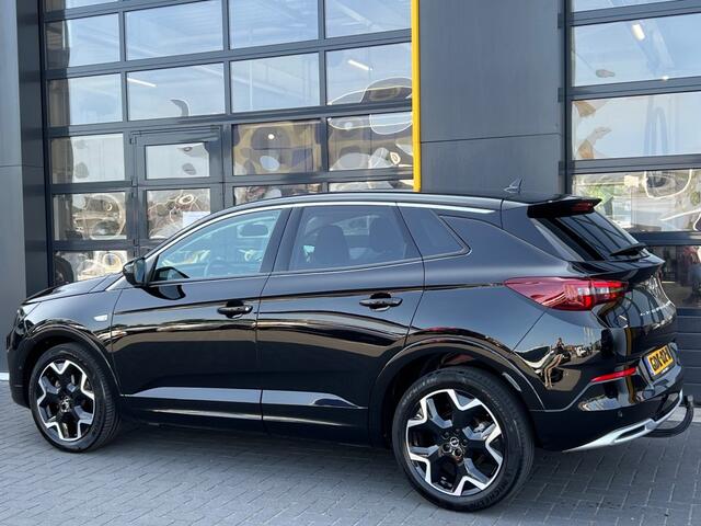 Opel Grandland 1.2 Turbo 130 pk Automaat Elegance Trekhaak Camera 19 Inch