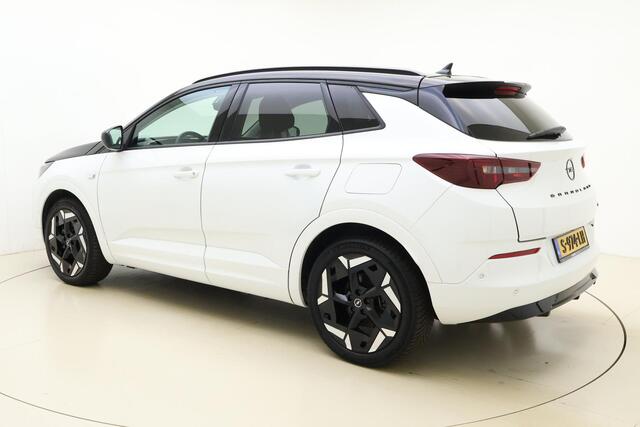 Opel Grandland 1.6 Turbo Plug-In Hybrid 300 pk 4x4 GSe | ECC | Winterpakket | Electrische Achterklep | Night vision | Camera | zeer compleet |