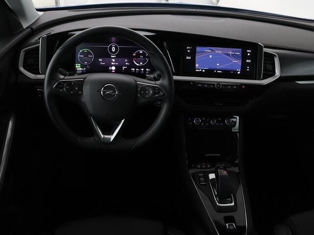Opel Grandland 1.6 Turbo Hybrid Ultimate | Stoelventilatie | Nachtzicht | Leder | Adaptive cruise | 360 camera | Carplay | Matrix LED | Park Assist | Stoelverwarming | Keyless | Navigatie | PHEV