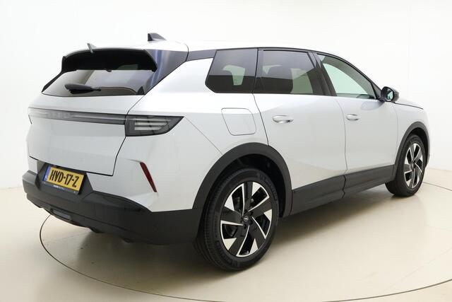 Opel Grandland 1.2 Turbo Hybrid GS | NIEUW | SNEL LEVERBAAR | Navigatie | Keyless | Lichtmetalen velgen | Stuur & Stoelverwarming | Climate control | Rondomzicht camera