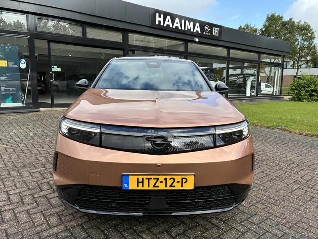 Opel Grandland Electric GS 73 kWh | Nieuw | 8 Jaar garantie | Elektrisch glazen panorama-dak | 20" LM-Velgen | Full-Options