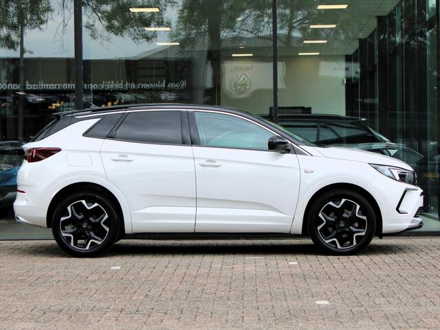 Opel Grandland 1.2 Turbo Ultimate Automaat | Navi / Alcantara / Camera