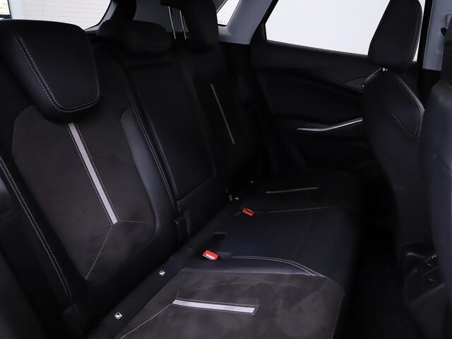 Opel Grandland 1.6 Turbo Plug-In Hybrid 4x4 GSe Opel Grandland 1.6 Turbo Plug-In Hybrid 4x4 GSe 06-2023 62.433 KM