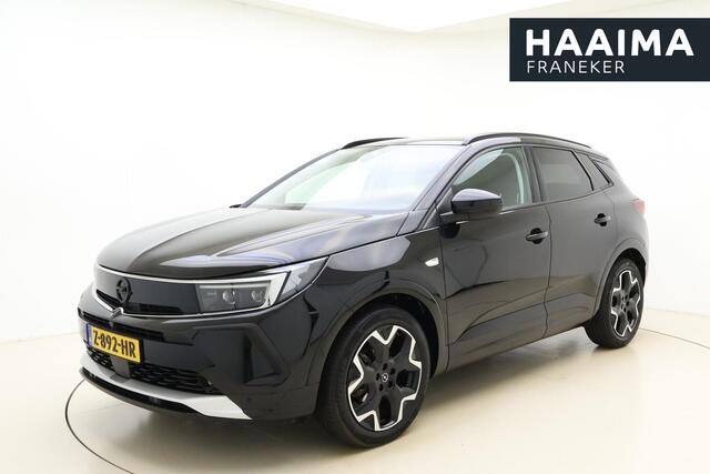 Opel Grandland 1.2 Turbo Level 3 130pk | Automaat | Alcantara Bekleding | Navigatie | Trekhaak | Elektrisch achterklep | Camera | Winter Pack | 19" Lichtmetalen Velgen | Zeer luxe!