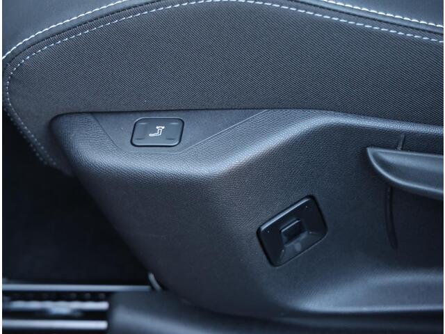 Opel Grandland Electric GS 82 kWh 213PK | AUTOMAAT | AppleCarPlay/AndroidAuto | Adaptive Cruise Control | 360'Camera | Stoel, Stuur & Voorruit verwarmd | Schuifkanteldak | AGR-Stoelen | Parkeersensoren | Two-tone |