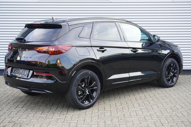 Opel Grandland 1.2 Turbo 130pk GS / Camera + PDC / Navi Pro / DAB+ / 18 inch