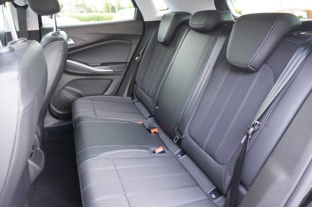Opel Grandland 1.2 Turbo 130pk GS / Camera + PDC / Navi Pro / DAB+ / 18 inch