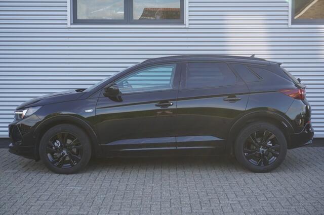 Opel Grandland 1.2 Turbo GS / Camera + PDC / Navi Pro / 18 inch / DAB+