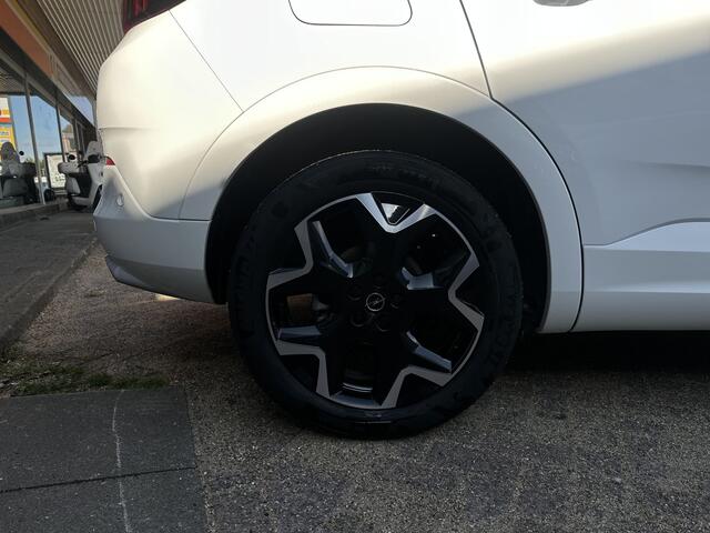 Opel Grandland 1.2 Turbo Ultimate Automaat Alcantara/Zelf inparkeren/Led Lux/Stoel verwarming