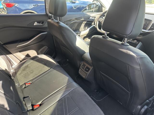 Opel Grandland 1.2 Turbo Ultimate Automaat Alcantara/Zelf inparkeren/Led Lux/Stoel verwarming