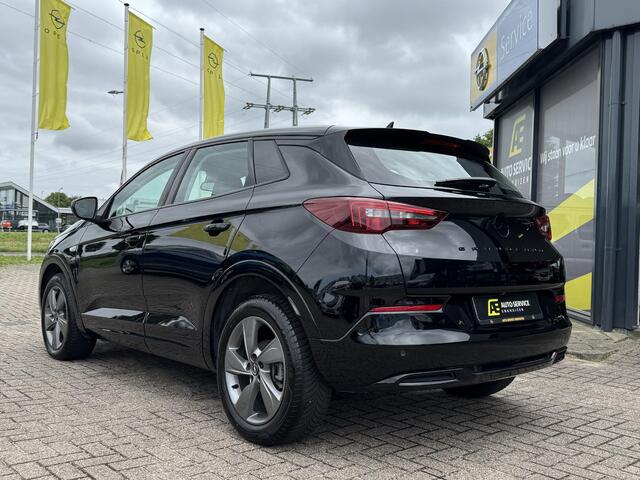 Opel Grandland 1.2 Turbo GS AUTOMAAT | Als nieuw incl. nw trekhaak ! | Navi | Carplay | Camera | 18" | Adap. Cruise | Winterpakket