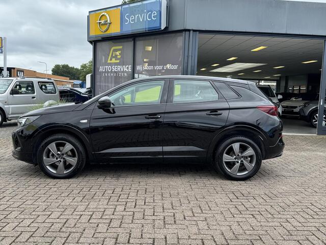 Opel Grandland 1.2 Turbo GS AUTOMAAT | Als nieuw incl. nw trekhaak ! | Navi | Carplay | Camera | 18" | Adap. Cruise | Winterpakket