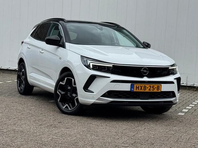 Opel Grandland 1.2 Turbo Ultimate Automaat met Navi/Camera, Full LED, Alcantara, Winterpack