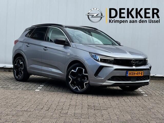 Opel Grandland 1.2 Turbo Ultimate met Navi/Camera, Full LED, Alcantara, Winterpack