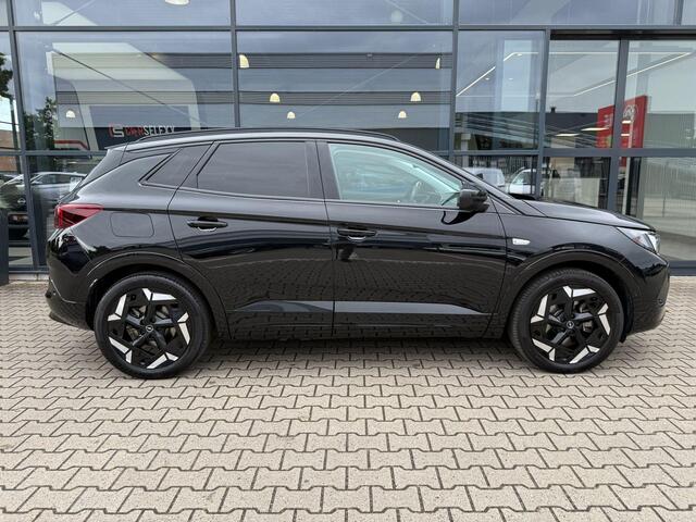 Opel Grandland 1.6 Turbo Plug-In Hybrid 4x4 GSe *Trekhaak*