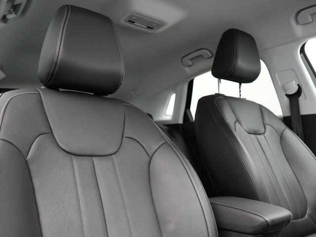 Opel Grandland Turbo 4x4 Ultimate Plug In Hybrid 300pk PHEV | Trekhaak Afneembaar | Adaptive Cruise | 360 Camera | Lederen Sportstoelen Memory & Ventilatie | Apple Carplay | Navigatie | Verwarmd Stuur & Stoel | Virtual | DAB |