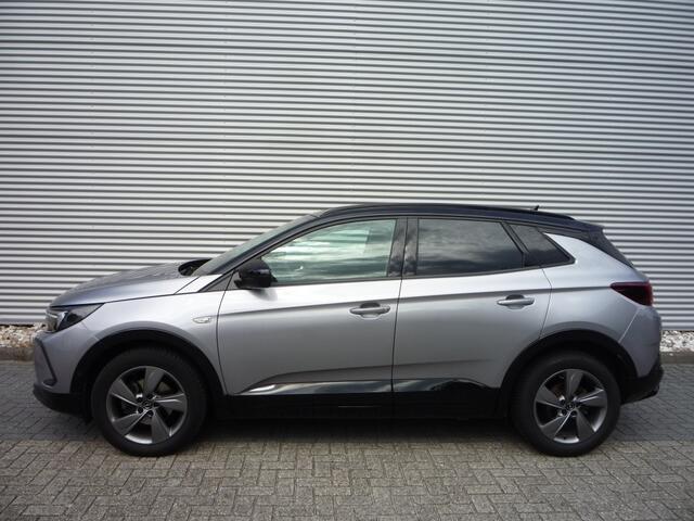 Opel Grandland 1.2 Turbo (130Pk) GS Line Navi Camera Winterpakket Géén Aflever