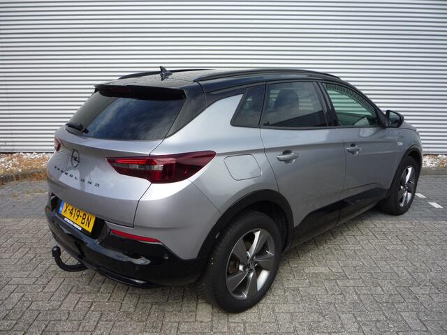 Opel Grandland 1.2 Turbo (130Pk) GS Line Navi Camera Winterpakket Géén Aflever